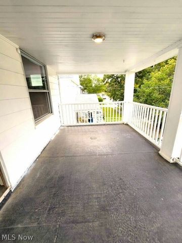 1303 Lakeland Avenue, Lakewood, OH 44107