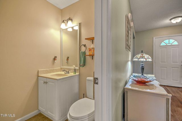3720 Skyland Drive, Kingsport, TN 37664