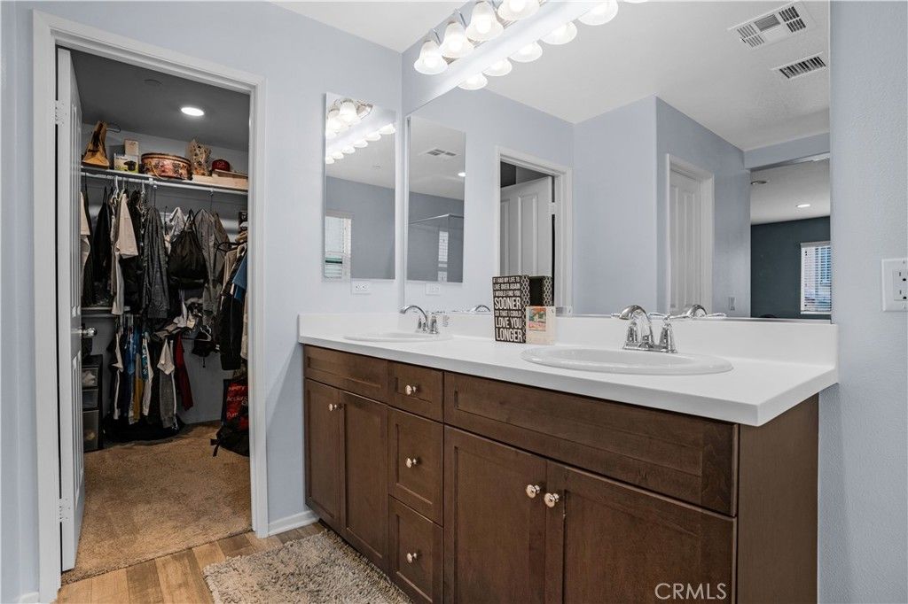 Image 24 of property listing at 24280 White Willow, Murrieta, CA 92562