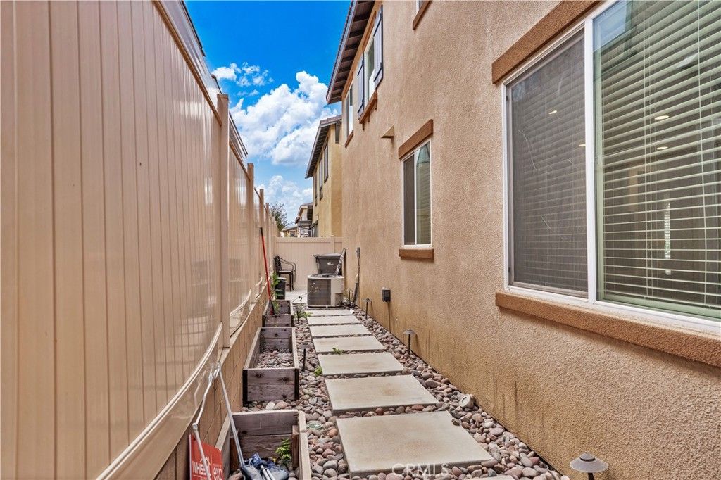 Image 28 of property listing at 24280 White Willow, Murrieta, CA 92562
