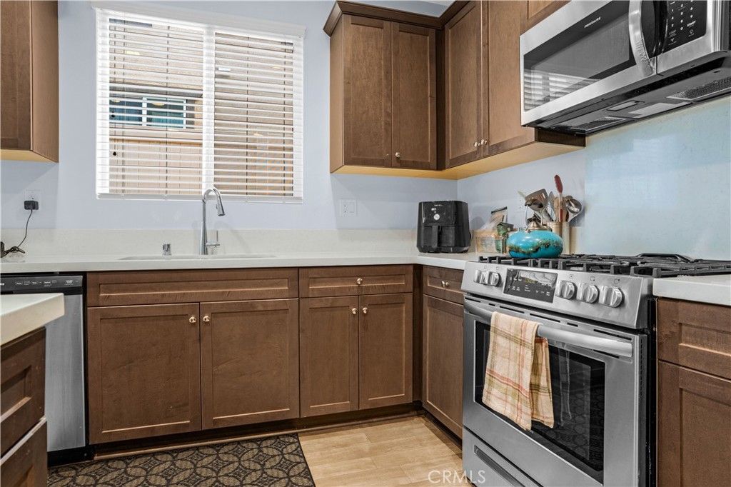 Image 9 of property listing at 24280 White Willow, Murrieta, CA 92562
