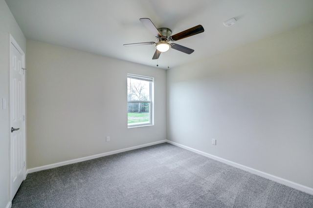 155 Plez Morgan Drive 6C, Montgomery, TX 77356