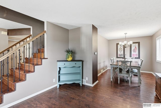 1404 Durham Drive, Papillion, NE 68133