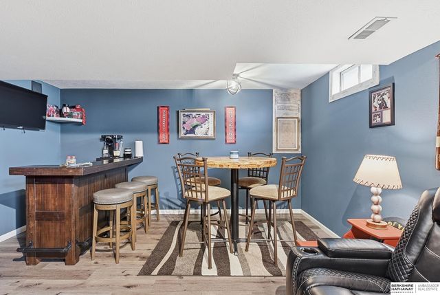 1404 Durham Drive, Papillion, NE 68133
