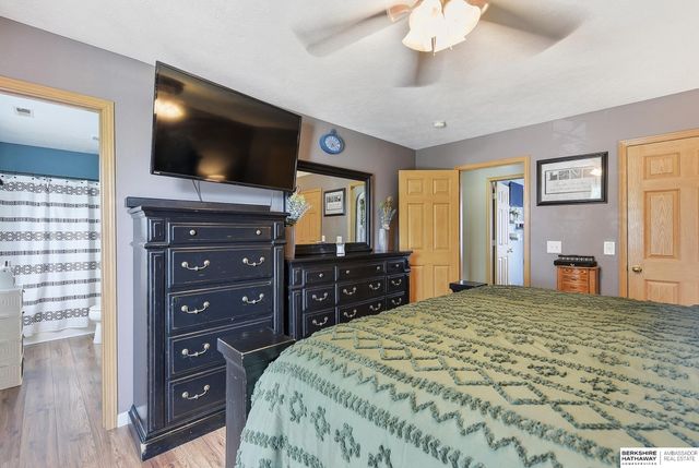 1404 Durham Drive, Papillion, NE 68133