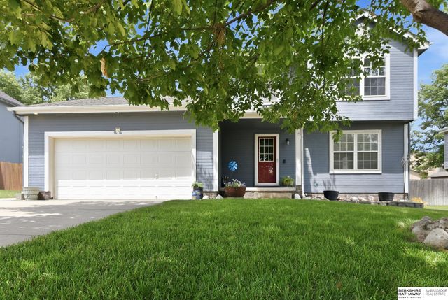 1404 Durham Drive, Papillion, NE 68133