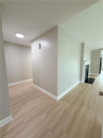 3963 Heather View Lane, Winston-salem, NC 27127