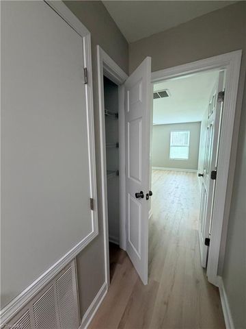 3963 Heather View Lane, Winston-salem, NC 27127