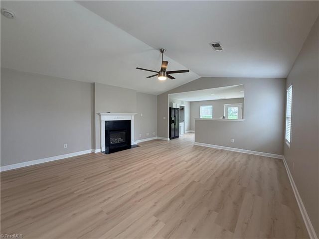 3963 Heather View Lane, Winston-salem, NC 27127