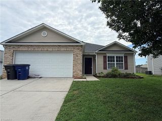 3963 Heather View Lane, Winston-salem, NC 27127