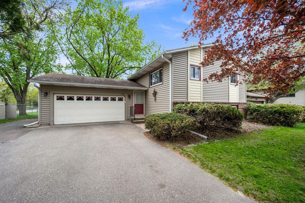 1770 Garden Lane, White Bear Twp, MN 55110