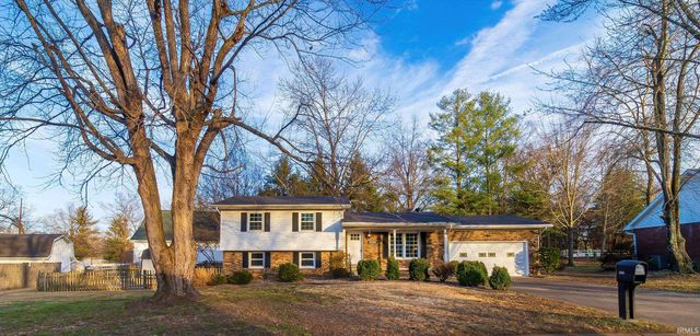 8300 Oak Drive, Newburgh, IN 47630