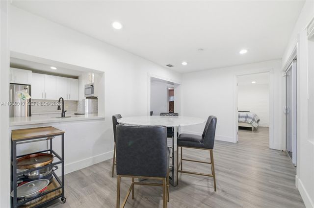 8555 NW 25th Pl, Coral Springs, FL 33065