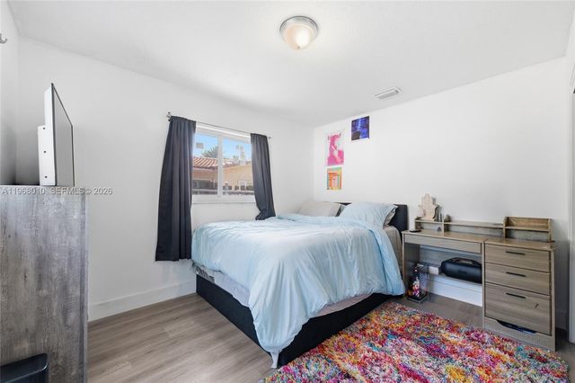 8555 NW 25th Pl, Coral Springs, FL 33065