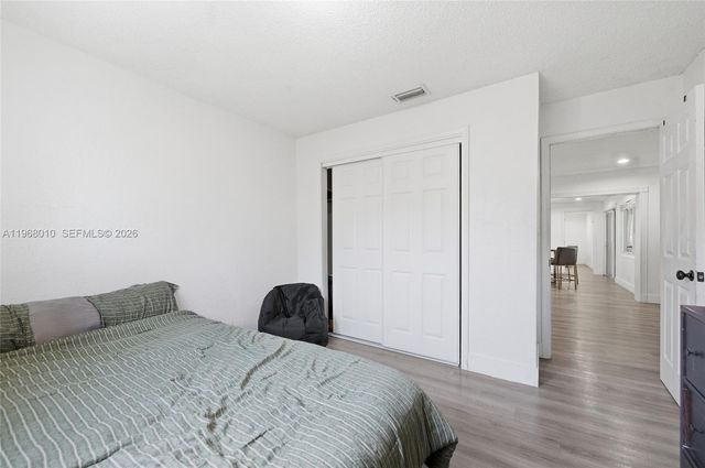 8555 NW 25th Pl, Coral Springs, FL 33065