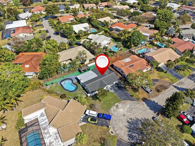 8555 NW 25th Pl, Coral Springs, FL 33065