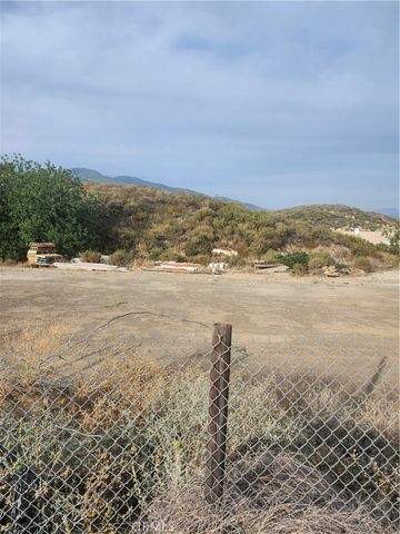 10 Kendall, San Bernardino, CA 92407