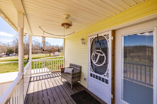 6761 Hall Rd, Greenbrier, TN 37073