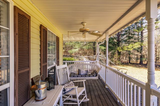 6761 Hall Rd, Greenbrier, TN 37073