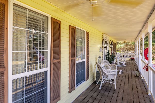 6761 Hall Rd, Greenbrier, TN 37073