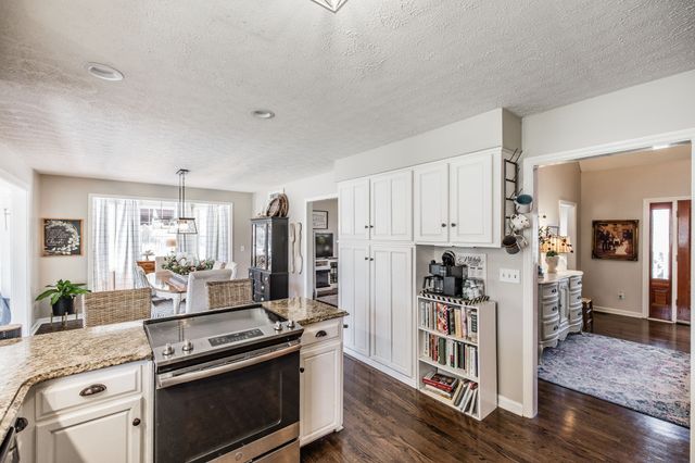 6761 Hall Rd, Greenbrier, TN 37073