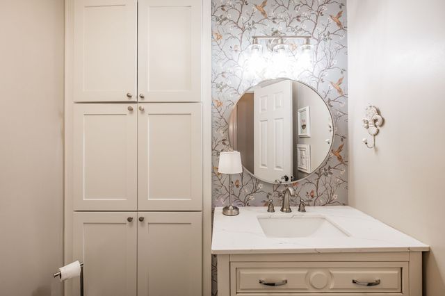 6761 Hall Rd, Greenbrier, TN 37073