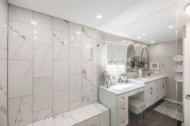 6761 Hall Rd, Greenbrier, TN 37073