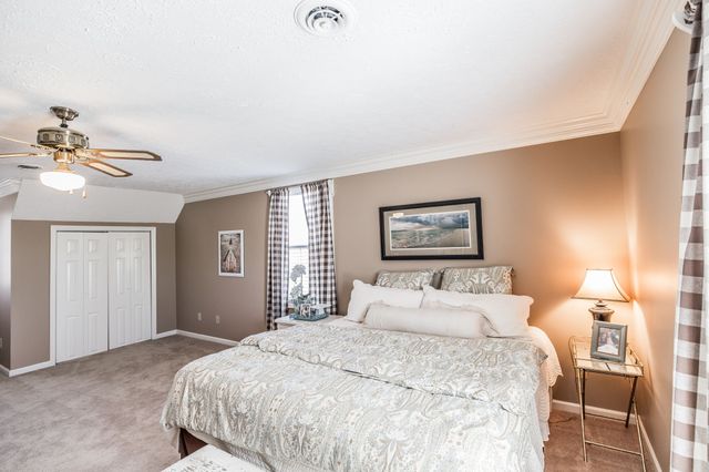 6761 Hall Rd, Greenbrier, TN 37073