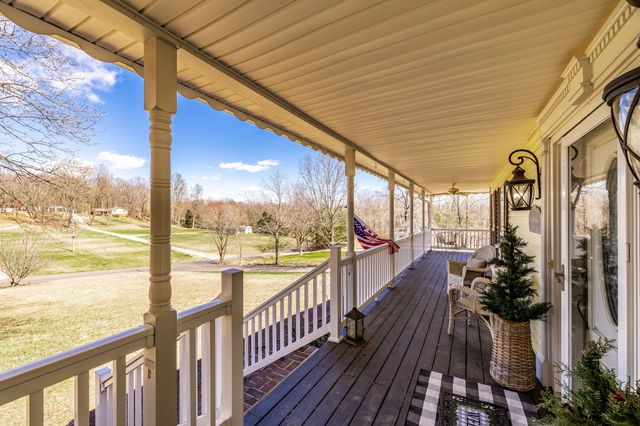 6761 Hall Rd, Greenbrier, TN 37073