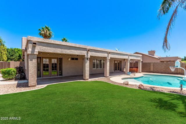 4940 S ROSEMARY Drive, Chandler, AZ 85248