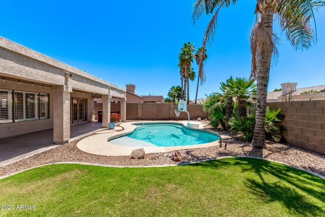 4940 S ROSEMARY Drive, Chandler, AZ 85248