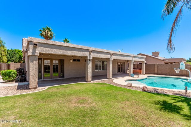 4940 S ROSEMARY Drive, Chandler, AZ 85248