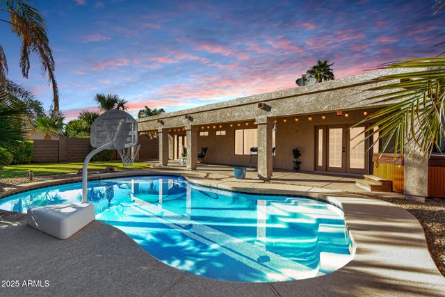 4940 S ROSEMARY Drive, Chandler, AZ 85248