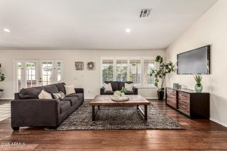 4940 S ROSEMARY Drive, Chandler, AZ 85248