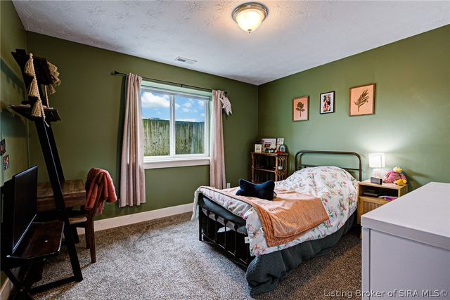 5006 Oak-Hill Lane, Georgetown, IN 47122
