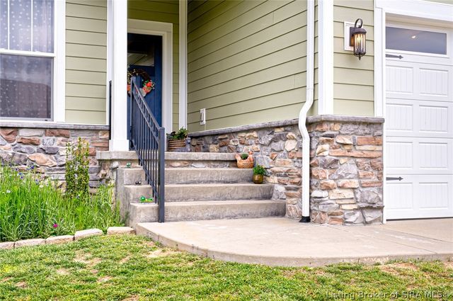 5006 Oak-Hill Lane, Georgetown, IN 47122