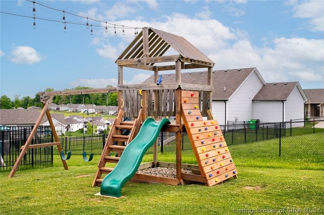 5006 Oak-Hill Lane, Georgetown, IN 47122