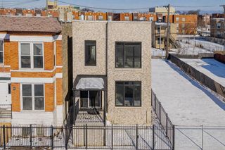 3530 W Van Buren Street, Chicago, IL 60624