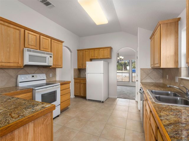 1730 SORREL CREEK DR, Canyon Lake, TX 78133
