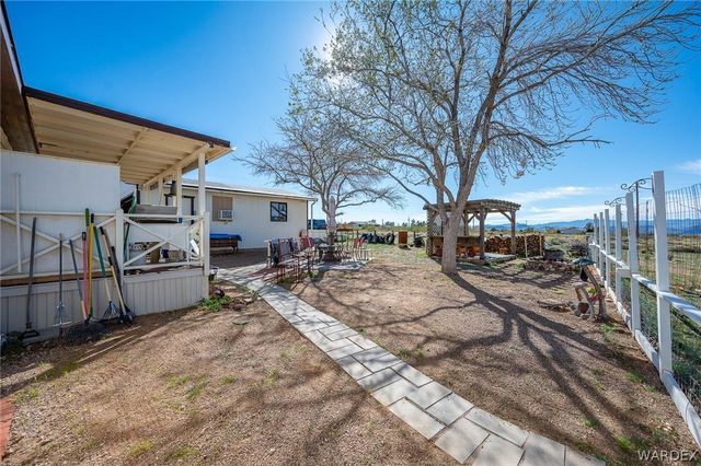 8685 E Colorado Drive, Kingman, AZ 86401