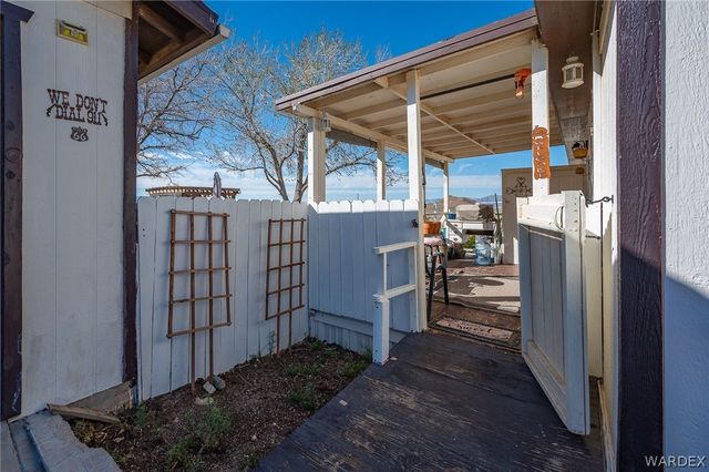 8685 E Colorado Drive, Kingman, AZ 86401