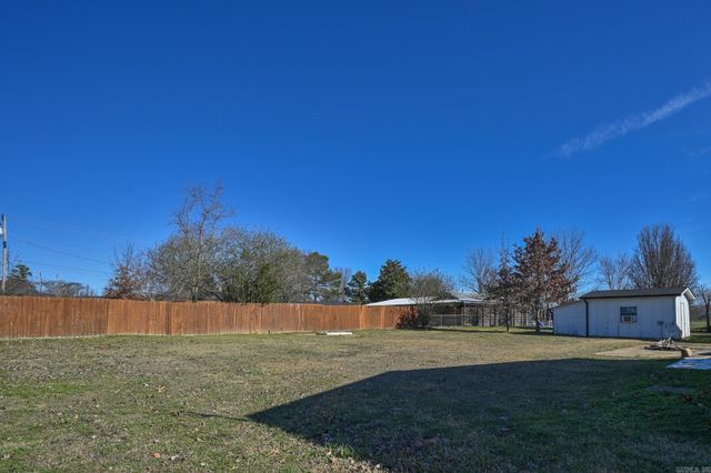 1611 Hamilton Avenue, Mena, AR 71953