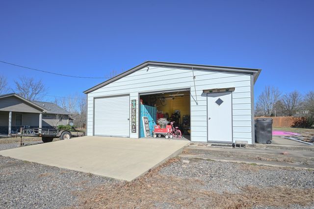 1611 Hamilton Avenue, Mena, AR 71953