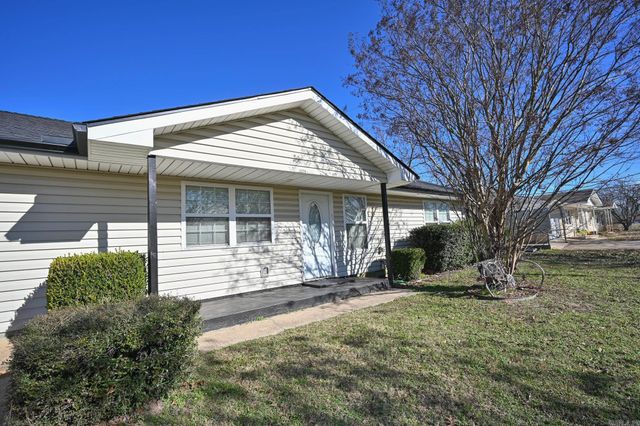 1611 Hamilton Avenue, Mena, AR 71953