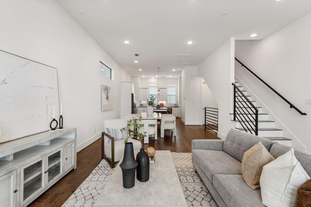 5713 Larkin Street A, Houston, TX 77007