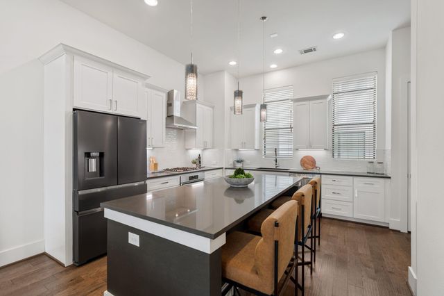 5713 Larkin Street A, Houston, TX 77007