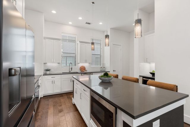 5713 Larkin Street A, Houston, TX 77007