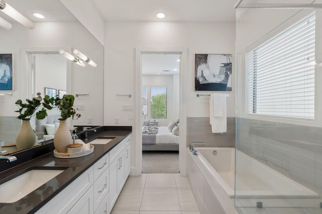 5713 Larkin Street A, Houston, TX 77007