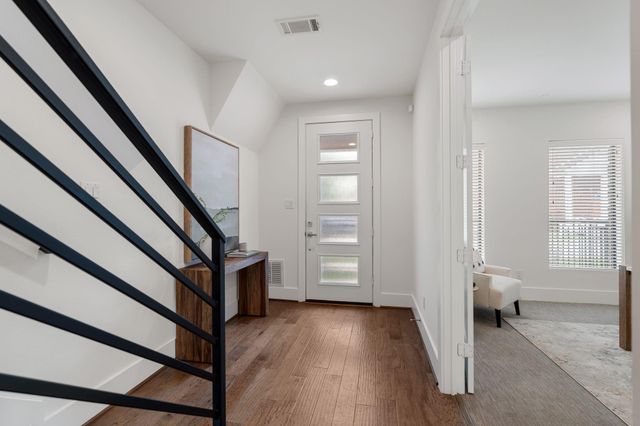 5713 Larkin Street A, Houston, TX 77007