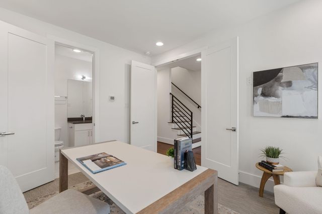 5713 Larkin Street A, Houston, TX 77007